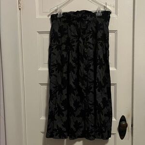 EUC Universal Thread Skirt